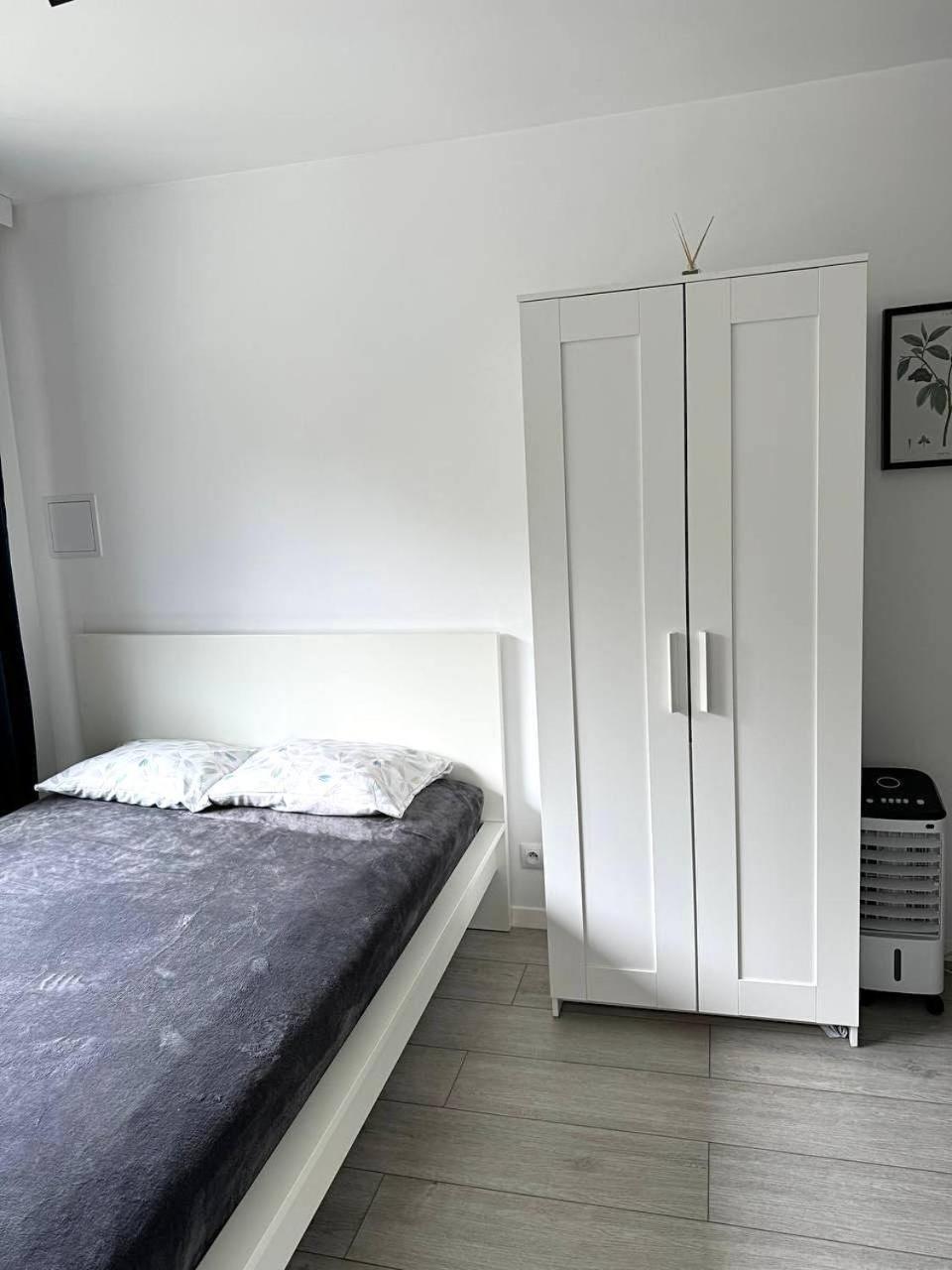 Quiet Apartment Near The Park, Metro, Centre, Wi-Fi - By Hik Apartments Варшава Экстерьер фото