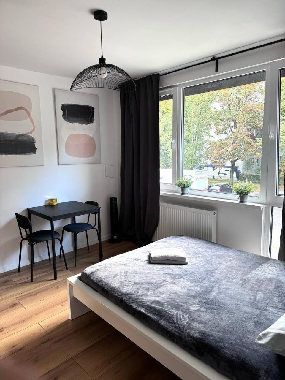 Quiet Apartment Near The Park, Metro, Centre, Wi-Fi - By Hik Apartments Варшава Экстерьер фото