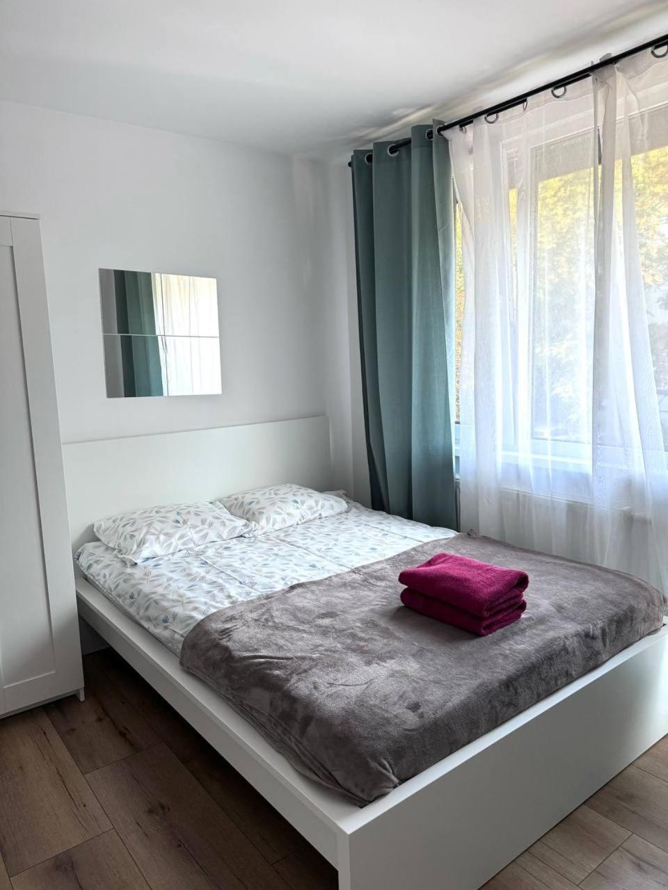Quiet Apartment Near The Park, Metro, Centre, Wi-Fi - By Hik Apartments Варшава Экстерьер фото